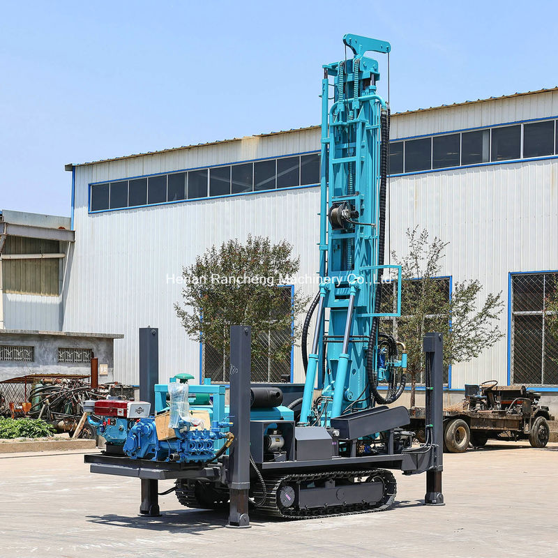 効率と信頼性 深さ350m クローラー搭載水井掘削機 91KWのユチャイエンジン