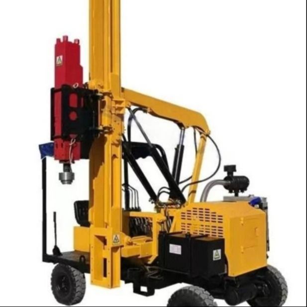 ソーラーパイルドライバー 39KW エンジン 170 Cm 掘削深さ 2600 mm 掘削高さ