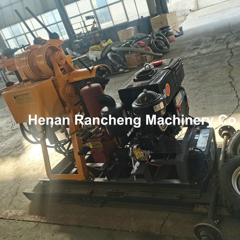 200m深さ 水力小型掘削リグ 20HPディーゼルエンジンの機能掘削機
