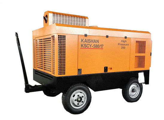 48L オイル容量 空気掘削コンプレッサー Cu-mmins 6CTA8.3 - C260 17bar 作業圧