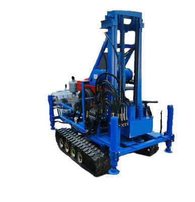 22HP / 16.2KW 水井用の携帯掘削リグ 150m 深さ 50mm 掘削直径