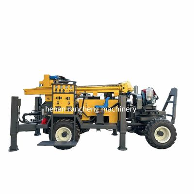 高効率の4輪トレーラー 搭載 穴掘り機 220m 深さ 強力 65KW エンジン